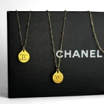 Naszyjnik Chanel CC Upcycled
