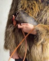Torebka Louis Vuitton Bucket Pouch GM crossbody